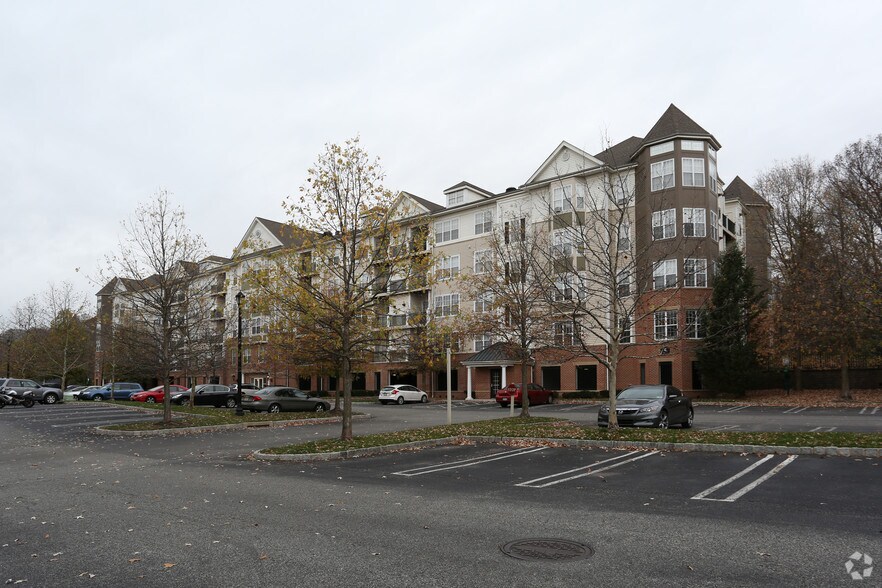 Riverview Landing 1776 Patriots Ln Norristown PA 19403 Apartment Finder