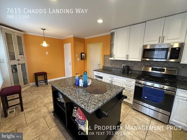 Building Photo - 7615 Chadds Landing Way