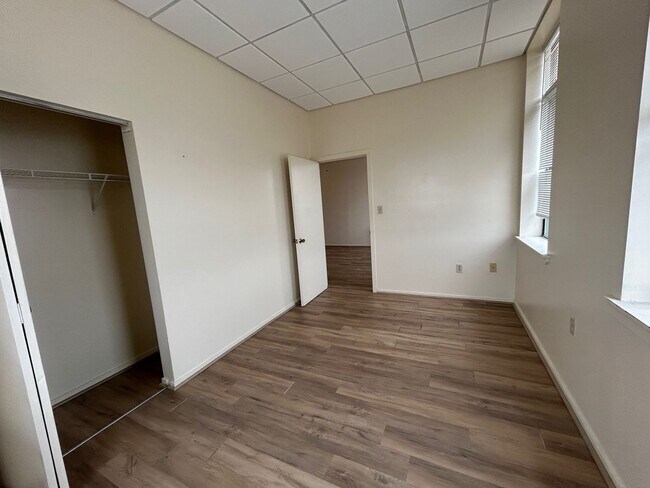 Building Photo - C/O Dirigo Management Company