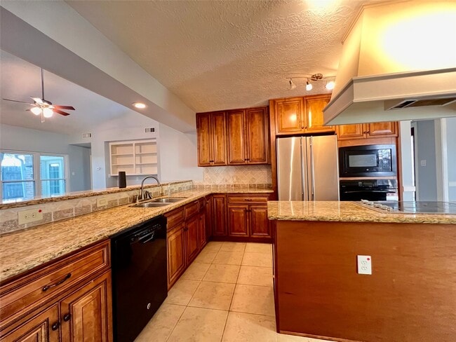 Building Photo - 11407 Briar Rose Dr