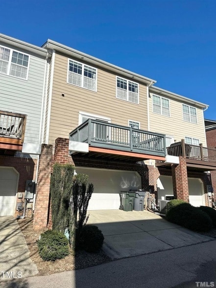 Building Photo - 606 Sawcut Ln