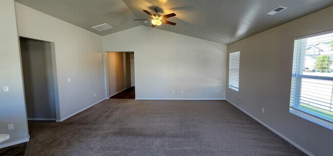 Building Photo - 2316 N Mountain Ash Ave