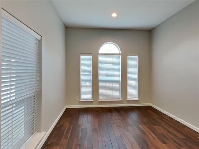 Building Photo - 2214 Frio Dr