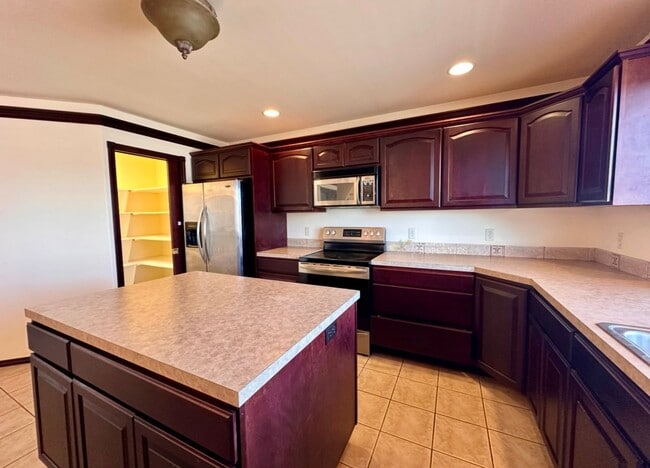 Building Photo - 1331 SW Harbor Vista Cir
