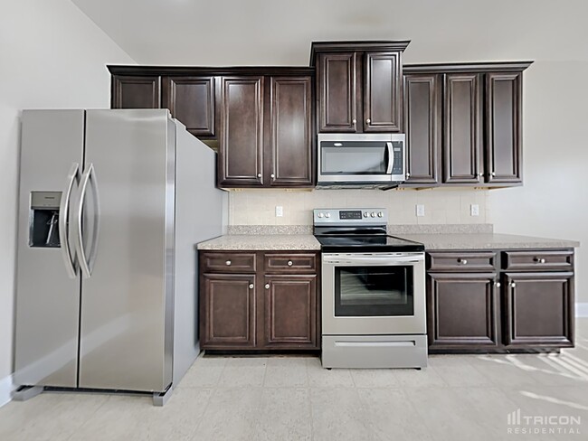 Building Photo - 5146 Summersun Dr