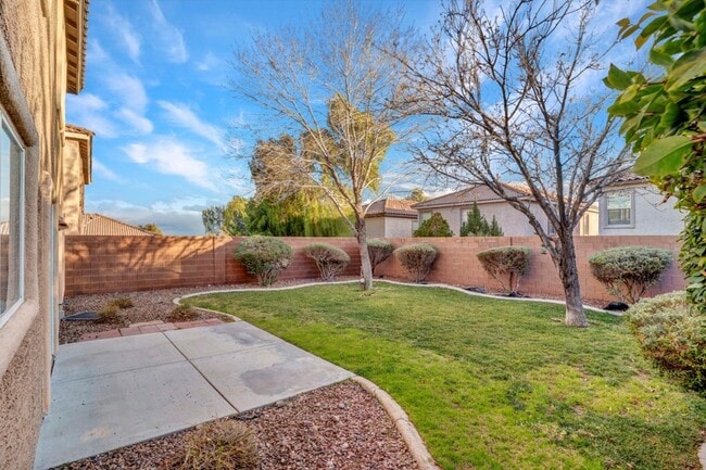 Building Photo - BEAUTIFUL 3 BED HOME IN SUMMERLIN- NEW FLOORING! HUGE LOFT!