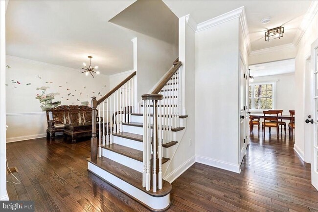 Building Photo - 321 Middletown Rd