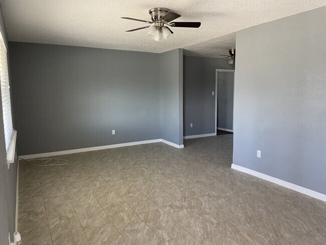 Building Photo - 8137 Staghorn Dr