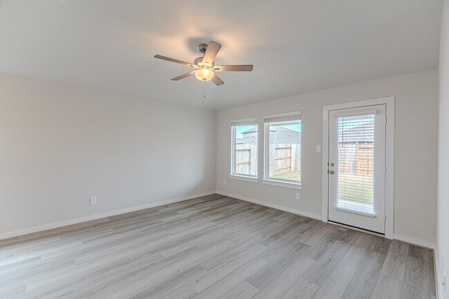 Building Photo - 16977 Juniper Blossom Bnd