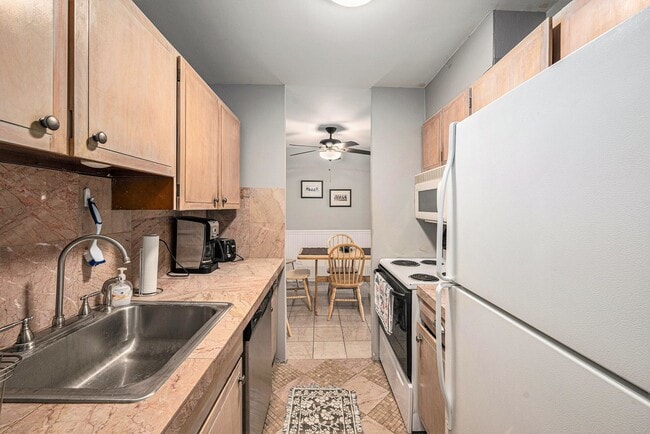 Building Photo - Spacious 1 bedroom home in the heart of Hale!