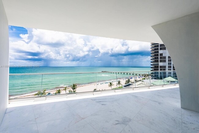 Building Photo - 16901 Collins Ave