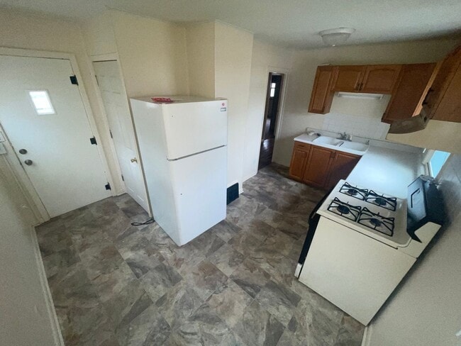 Building Photo - 17 Ruth Ct