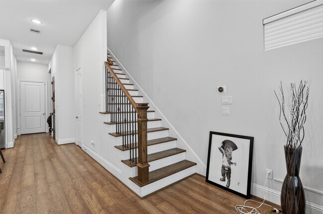 Building Photo - 4744 Aftonshire Dr