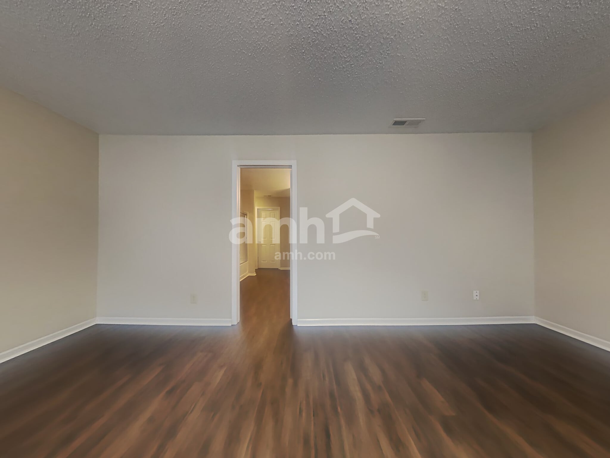 Building Photo - 2957 Seasons Dr