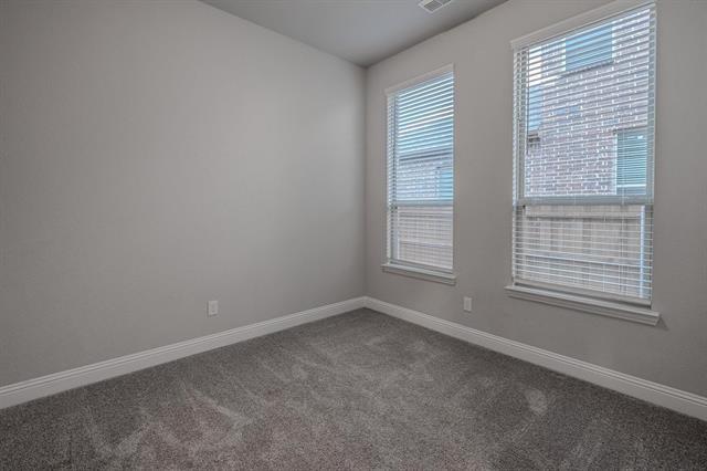 Building Photo - 15209 Belclaire Ave