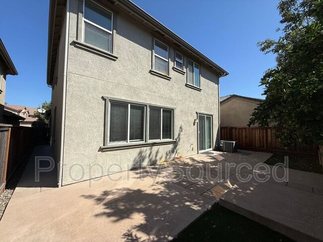 Building Photo - 388 Crescent Moon Dr