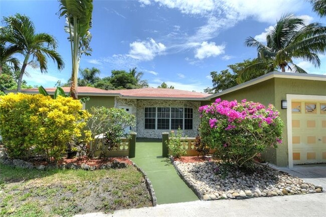 Building Photo - 5385 SW 8th Ct