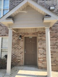 Building Photo - 2925 Hargrove E Rd