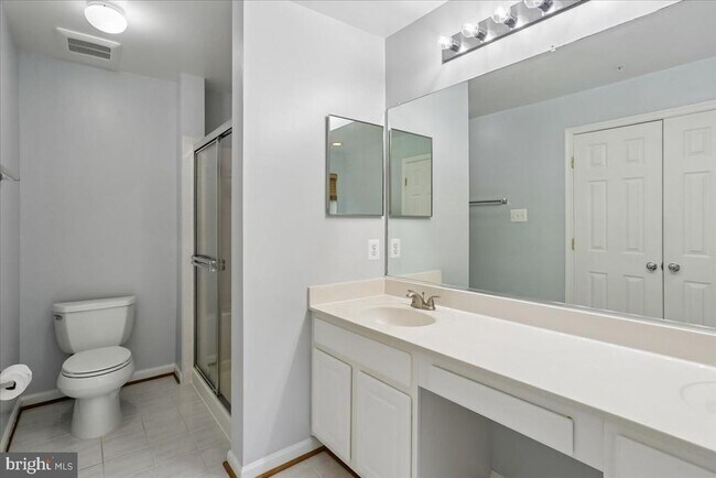 Building Photo - 2943 St Helen Cir