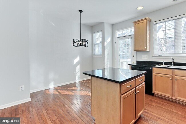 Building Photo - 20384 Bass Rocks Terrace