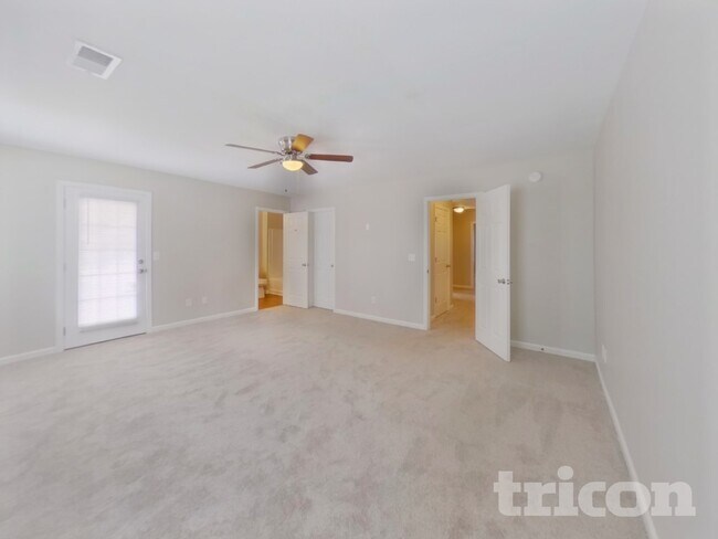 Building Photo - 318 Cavalier Ln