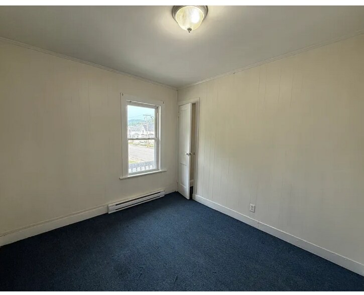 Building Photo - 325 Cumberland St