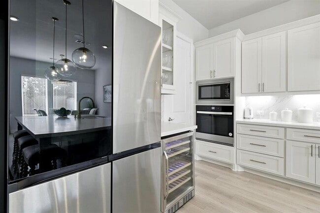 Building Photo - 26923 Arethusa Ct