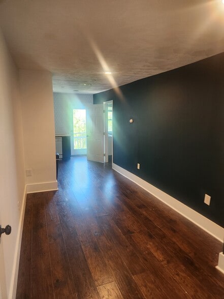 Building Photo - 144 Onset Ave