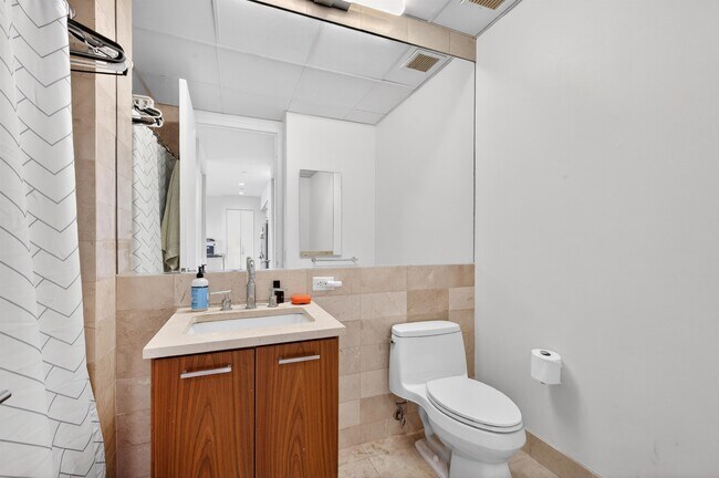 Building Photo - 4 Beacon Way