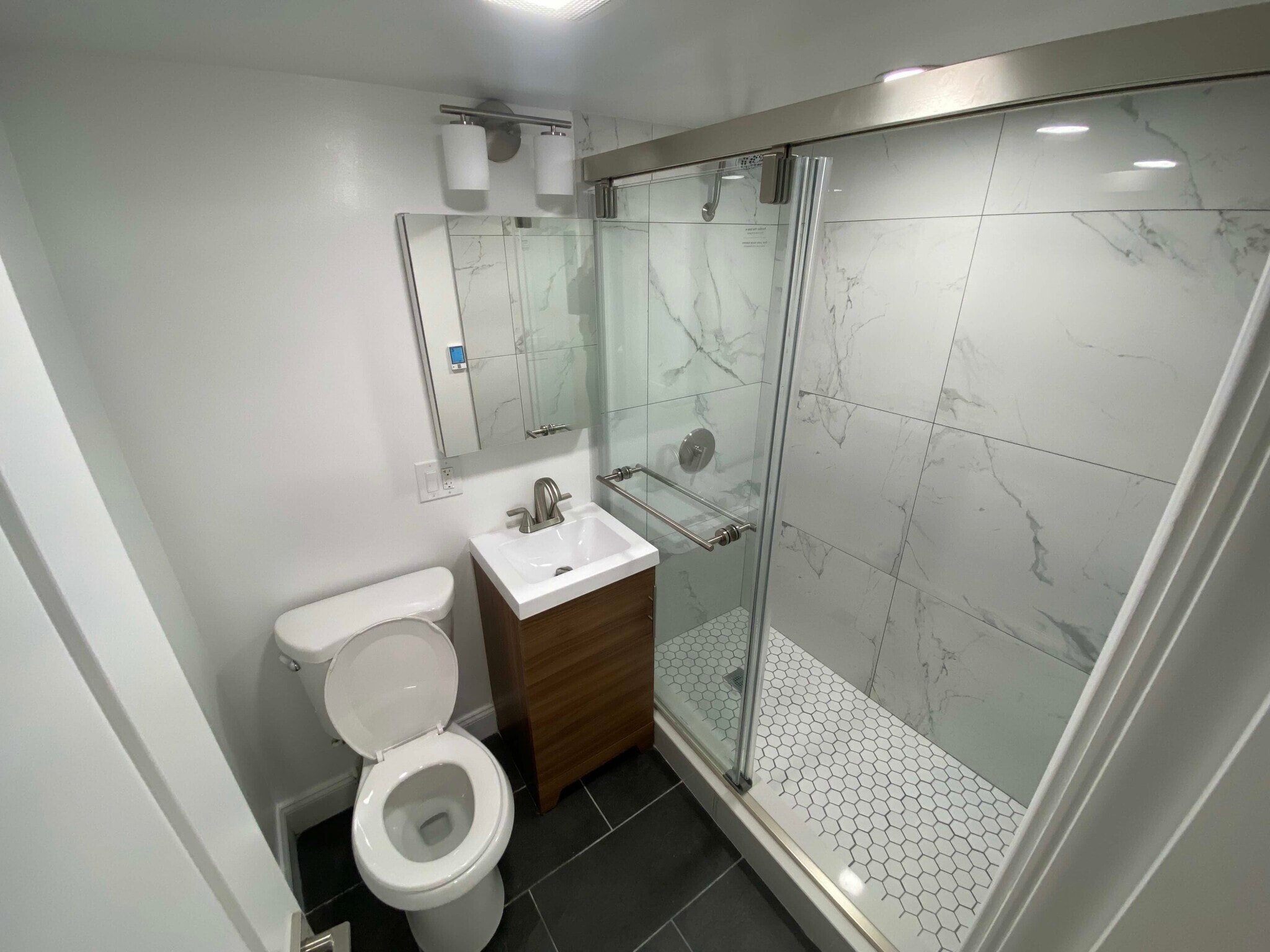 Building Photo - 529 Beacon St