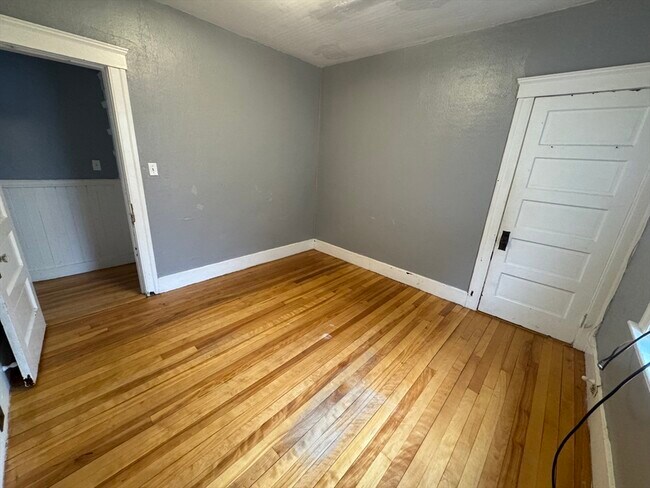 Building Photo - 156 Fairmont Ave