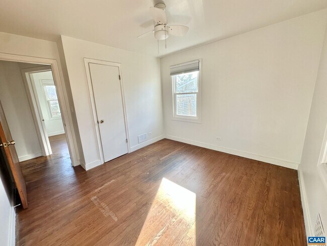 Building Photo - 140 Stribling Ave