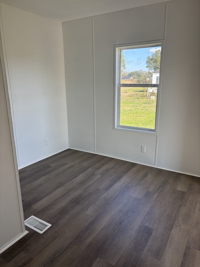 Building Photo - 1010 Cannery Rd