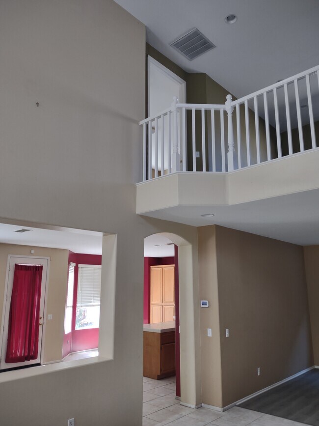 Building Photo - 40543 Chantemar Way