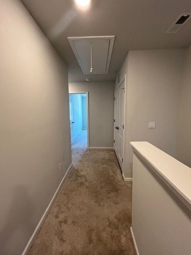 Building Photo - B6760 ( tenant break lease 5/12/26)