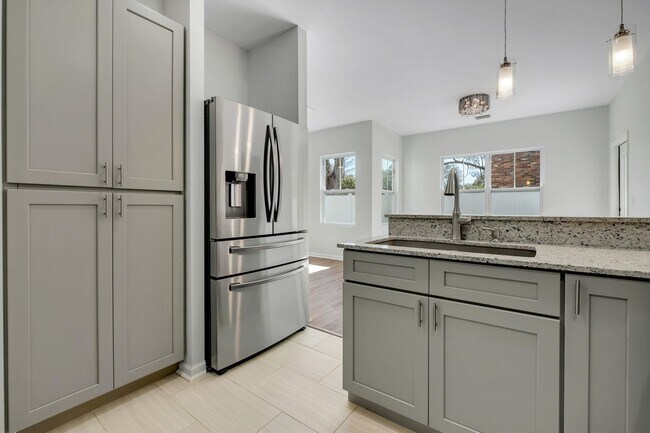 Building Photo - 2022 Trimble Rd