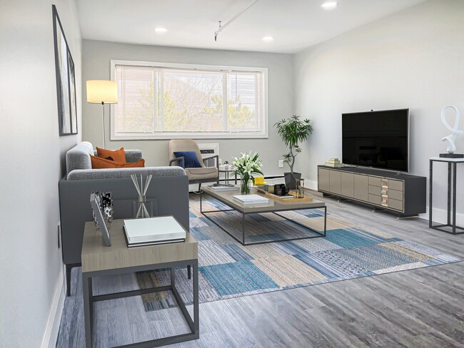 Building Photo - 544 Beachway Ave