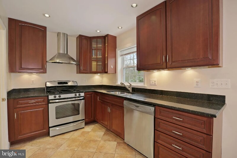 Building Photo - 11017 Marcliff Rd