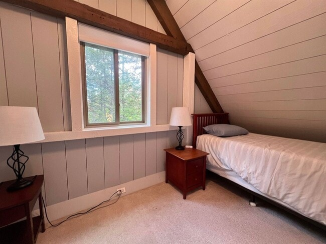 Building Photo - 112 Greensward Dr