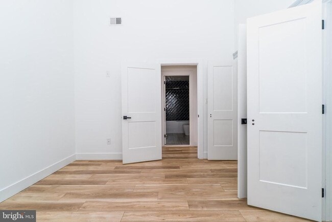 Building Photo - 2700 E Auburn St