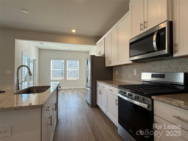 Building Photo - 160 Bird Dog Dr