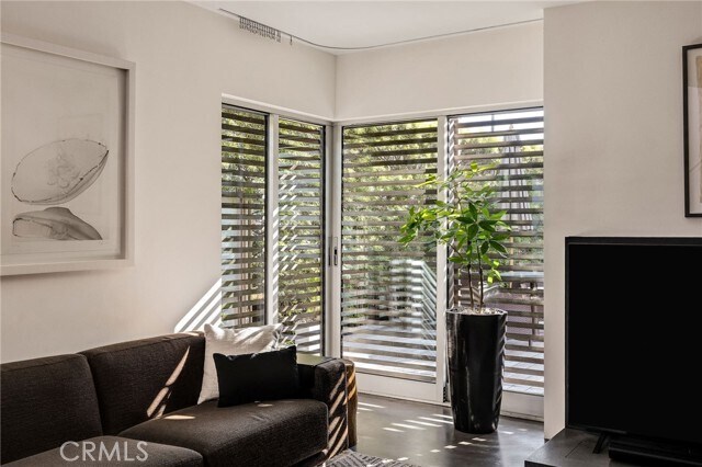 Building Photo - 27 Driftwood St