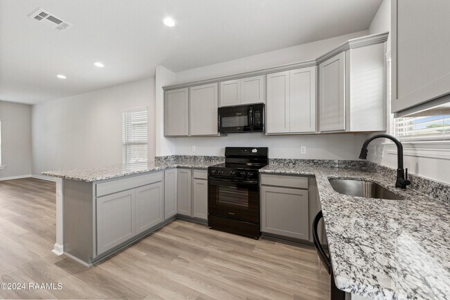 Building Photo - 107 Segovia Wy