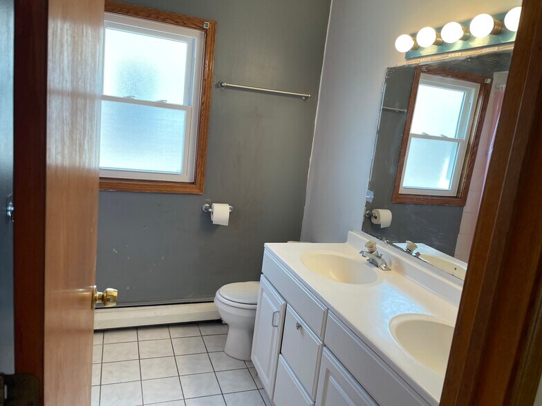 Building Photo - 4205 S Harlem Ave