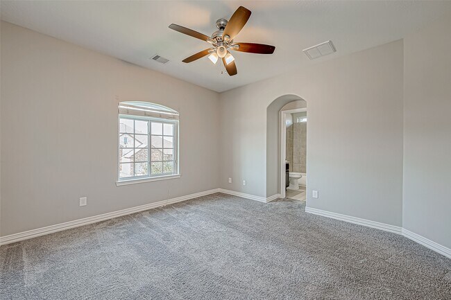 Building Photo - 30806 Academy Trace Dr
