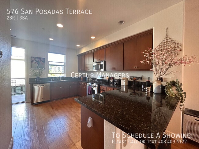 Building Photo - 576 San Posadas Terrace