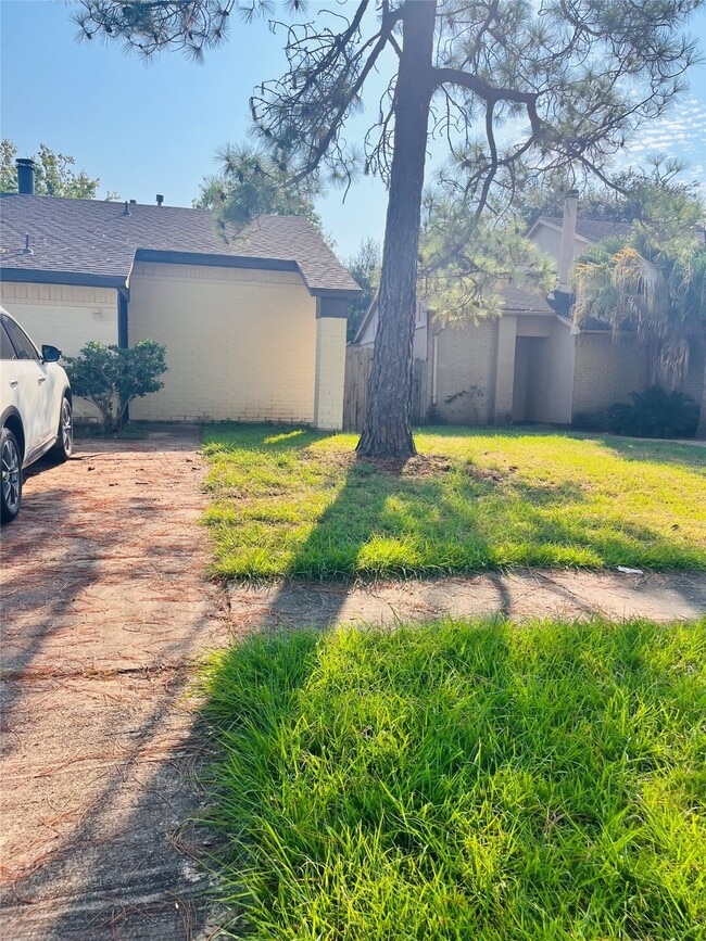 Primary Photo - 16633 Gold Ridge Ln