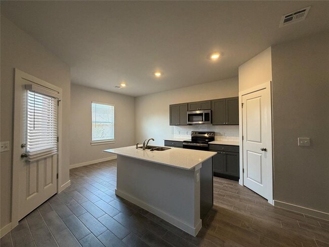 Building Photo - 18080 Lantana Loop