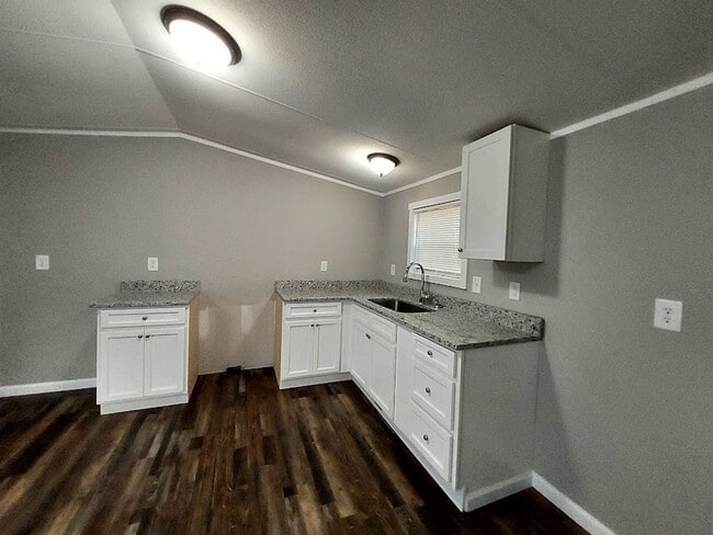 Building Photo - 3 Bedroom Mobile Home in West Pelzer