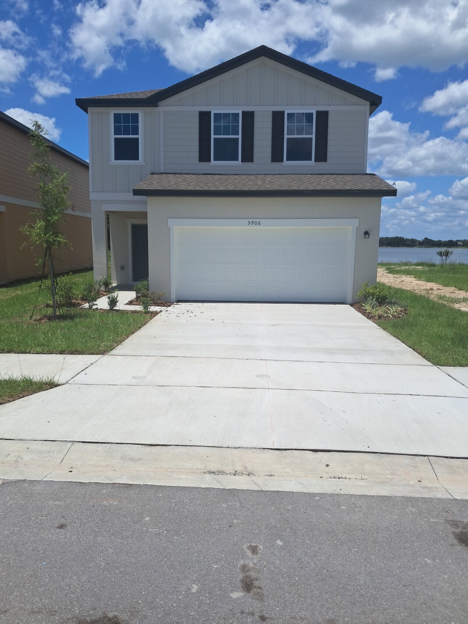 Building Photo - 5906 Kalamata Dr